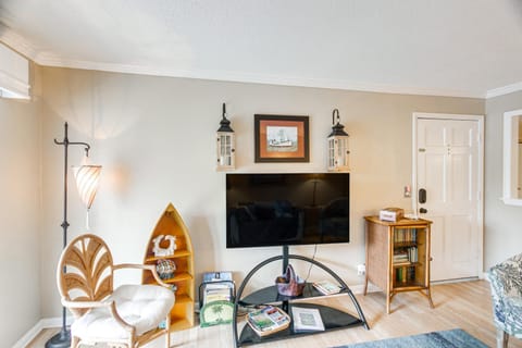 St Simons Condo with Resort Amenities 1 Mi to Beach Apartment in Mallory Park