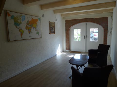 Lobby or reception, Decorative detail, Seating area