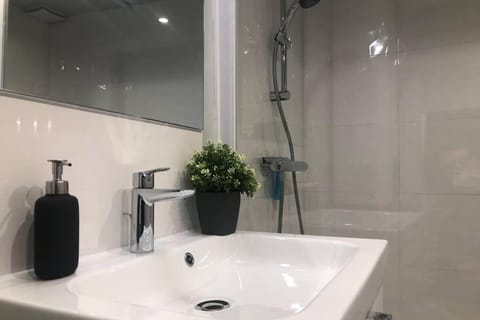 Studio cocooning au pied de la Cathédrale Bayeux Apartment in Bayeux