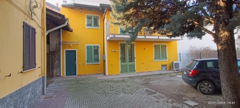 Property building, Parking