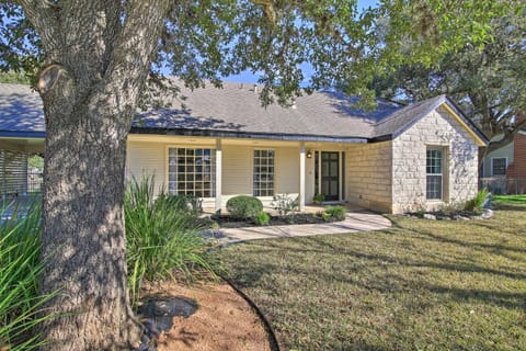 Downtown Boerne Home on Cibolo Creek with Fire Pit House in Boerne
