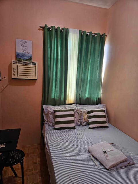 Mel's Place 2BR Apartment Unit1 in Batangas City Condominio in Batangas