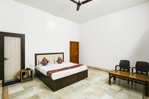 FabExpress Prashansa Palace Hotel in Varanasi