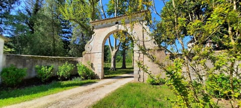 Facade/entrance, Garden