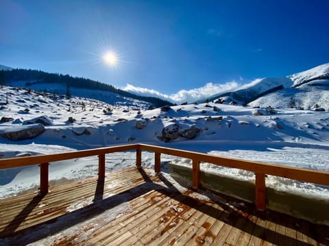 Balcony/Terrace, Balcony/Terrace, Mountain view, Mountain view