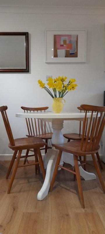 Woodland Retreat House in England