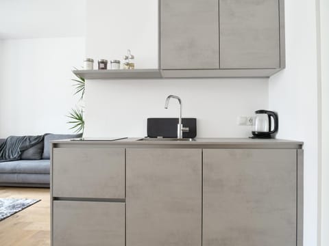 Coffee/tea facilities, Kitchen or kitchenette