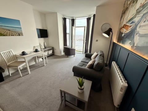 Living room, Sea view