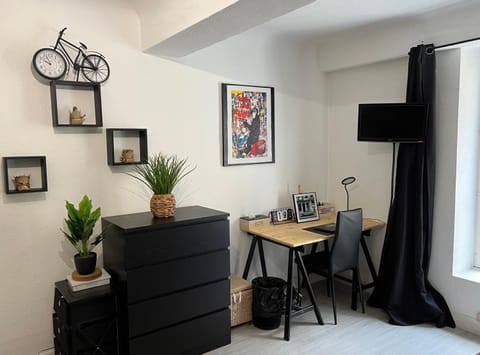 TV and multimedia, Seating area