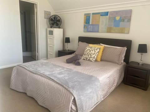 Villa Serenity On The Terrace Apartment in Mandurah