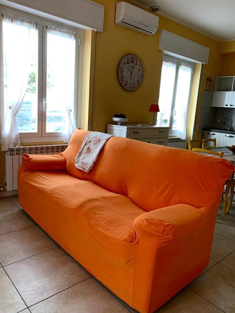 Lounge or bar, Seating area