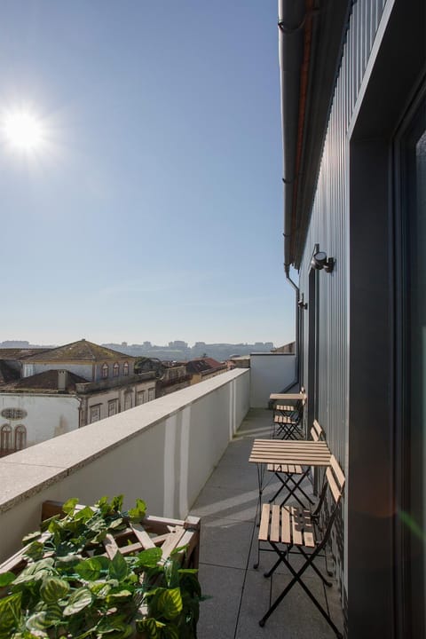 Balcony/Terrace, City view, Street view