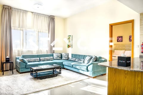 Staycae Holiday Homes - Suburbia Apartment in Dubai