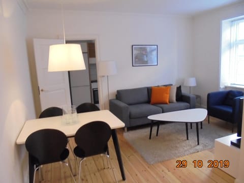 Bright 1-bedroom apartment in popular Østerbro Apartment in Copenhagen