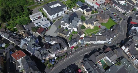 Neighbourhood, Bird's eye view, Summer, City view