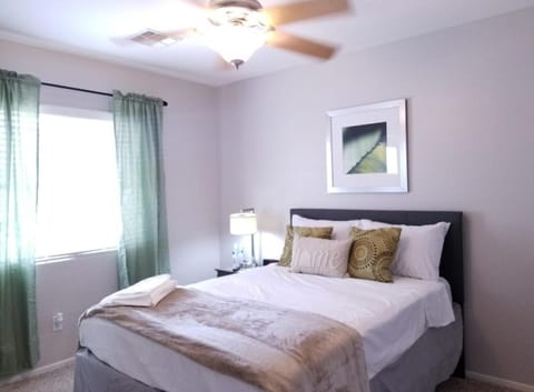 Phoenix I, Minutes to Airport and Downtown Casa vacanze in Laveen Village