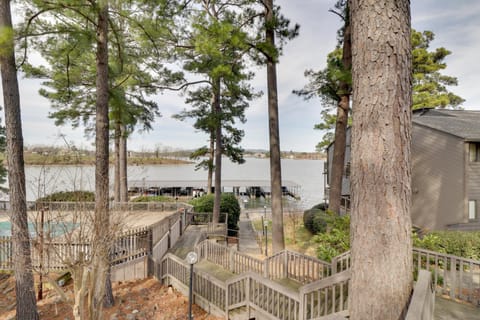 Hot Springs Condo with Lake Access and Community Pool Apartment in Lake Hamilton