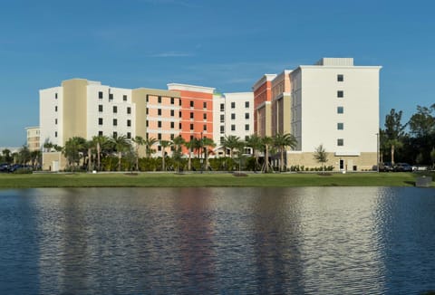 Home2 Suites By Hilton Cape Canaveral Cruise Port Hotel in Cape Canaveral