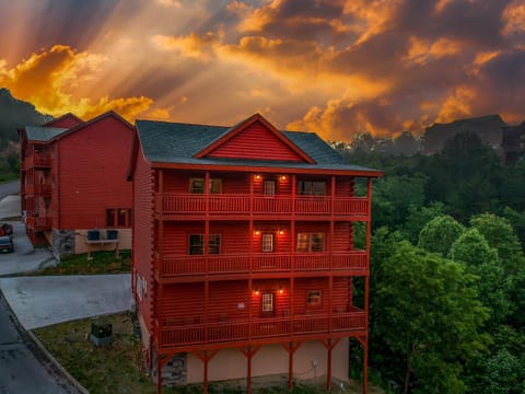 SmokyStays Indoor Pool Cabin House in Sevier County