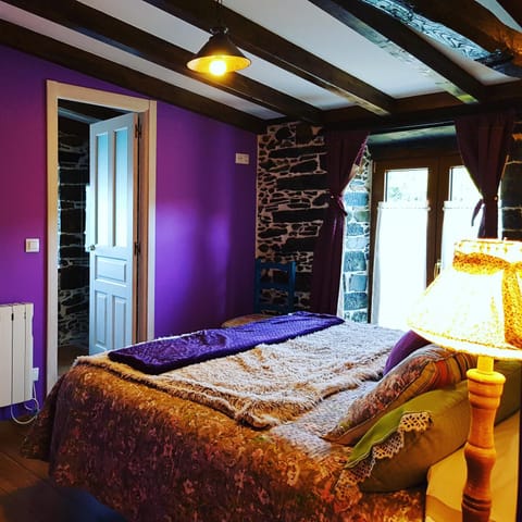 Bed, Winter, Photo of the whole room, Bedroom, On site, Sunset