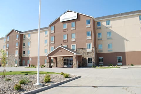 Landmark Suites - Williston Hotel in North Dakota