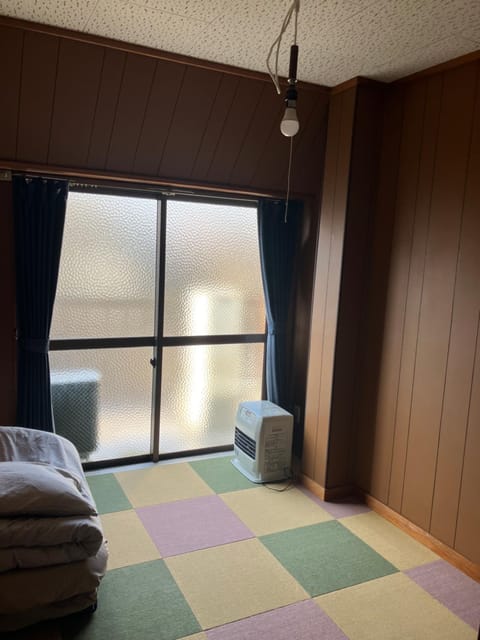 尾道ゲストハウス シータ村 Pensão in Hiroshima Prefecture