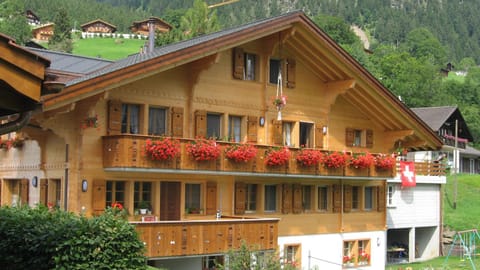 Chalet uf em Stutz 2 Apartment in Grindelwald