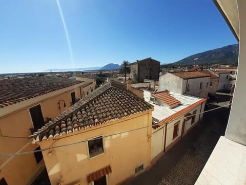 Neighbourhood, City view, Mountain view