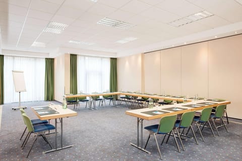 Meeting/conference room