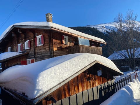 Tgesa Frena Apartment in Canton of Grisons