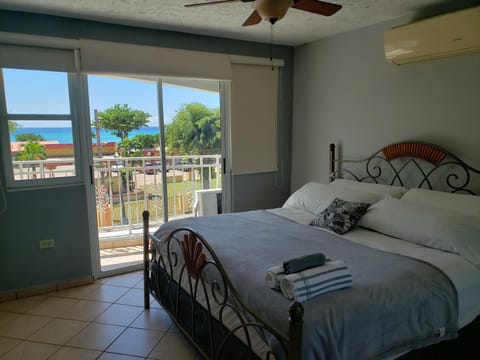 Wave View Village - Beach Front - Luxury Spot Apartment in Rincón