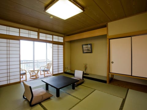 Mikawa Bay Hills Hotel Ryokan in Aichi Prefecture