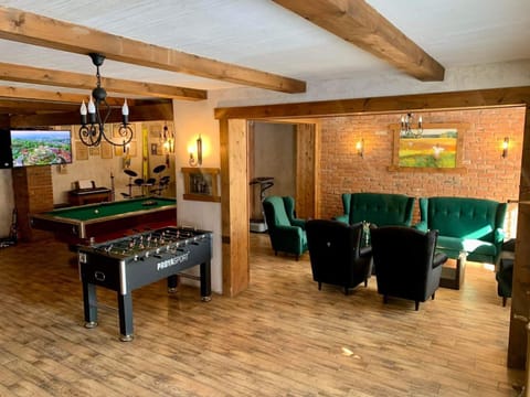 Billiard, Lounge or bar