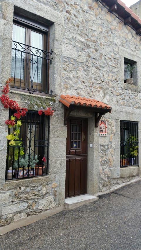 Property building, Facade/entrance, Mountain view, Quiet street view