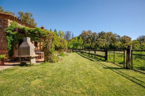 Huerto Los Castaños House in Sierra de Huelva