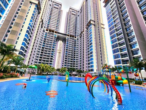 Paradise Waterpark Suites By GGM Condo in Malacca