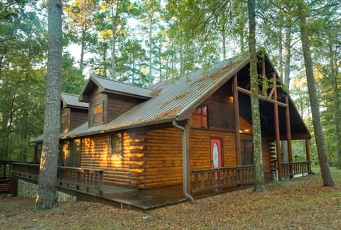 Serenity Cabin w Private Hot Tub House in Oklahoma