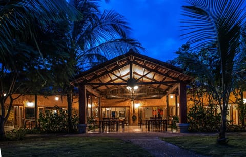 Popa Paradise Beach Resort Resort in Bocas del Toro Province