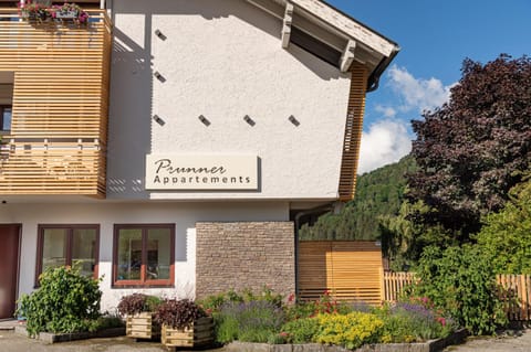 Property building, Facade/entrance, Property logo or sign