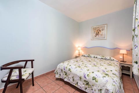 Résidence Les Rives de Cannes Mandelieu*** - Maeva Particuliers - 2 Pièces 5 Personnes Prestige 122168 Condo in Mandelieu-La Napoule