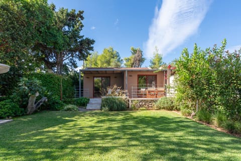 Property building, Natural landscape, Garden