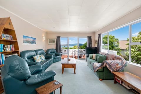 The White House - Taupo Holiday Home Haus in Taupo