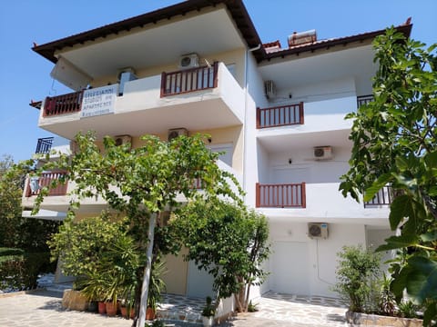 Lelegianni Studios and Apartments Condo in Halkidiki