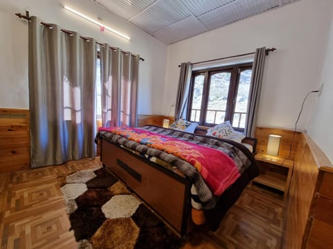 Zostel Barot (Rajgundha) Hostel in Himachal Pradesh