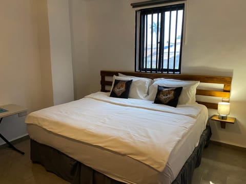 Belvoir Estate & Luxury Furnished Serviced ApartHotel & Residence, Ensuite Hotel Rooms, 1 Bed Apartment Ground Floor Split Levels & 2 Beds Upper Floors Condo in Freetown