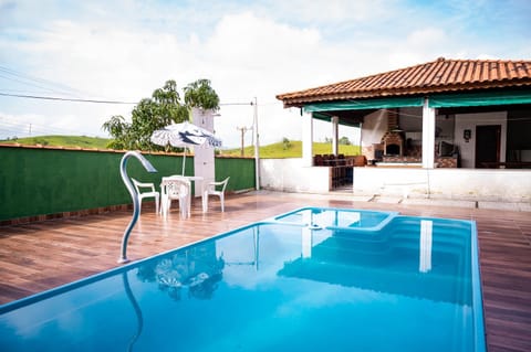 Casa familiar com piscina Penedo RJ House in Resende