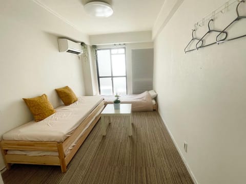 SIMPLY WHiTE GUEST ROOM302 Apartment in Osaka