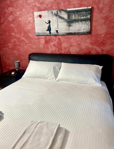 People, Bedroom, City view, Family, air conditioner