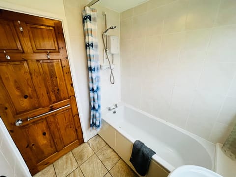 2 Bedroom Chalet SB11, Sandown Bay, Dog Friendly Eigentumswohnung in Yaverland