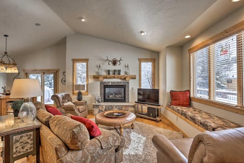 Upscale Breck Home Less Than 5 Mi to Main St and Ski Resort! House in Blue River